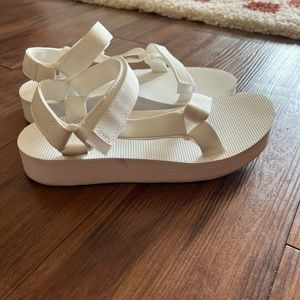 Teva Midform Sandals